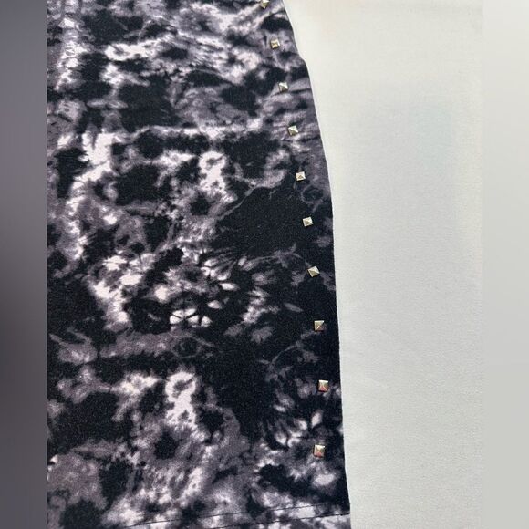 EUC Cotton On Women’s Black/White Pencil Bodycon Mini Skirt Embellished -Size XL - Picture 2 of 4